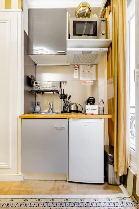 Premium Studio 2 Minutes Walk From Champs-Elysees ปารีส ภายนอก รูปภาพ
